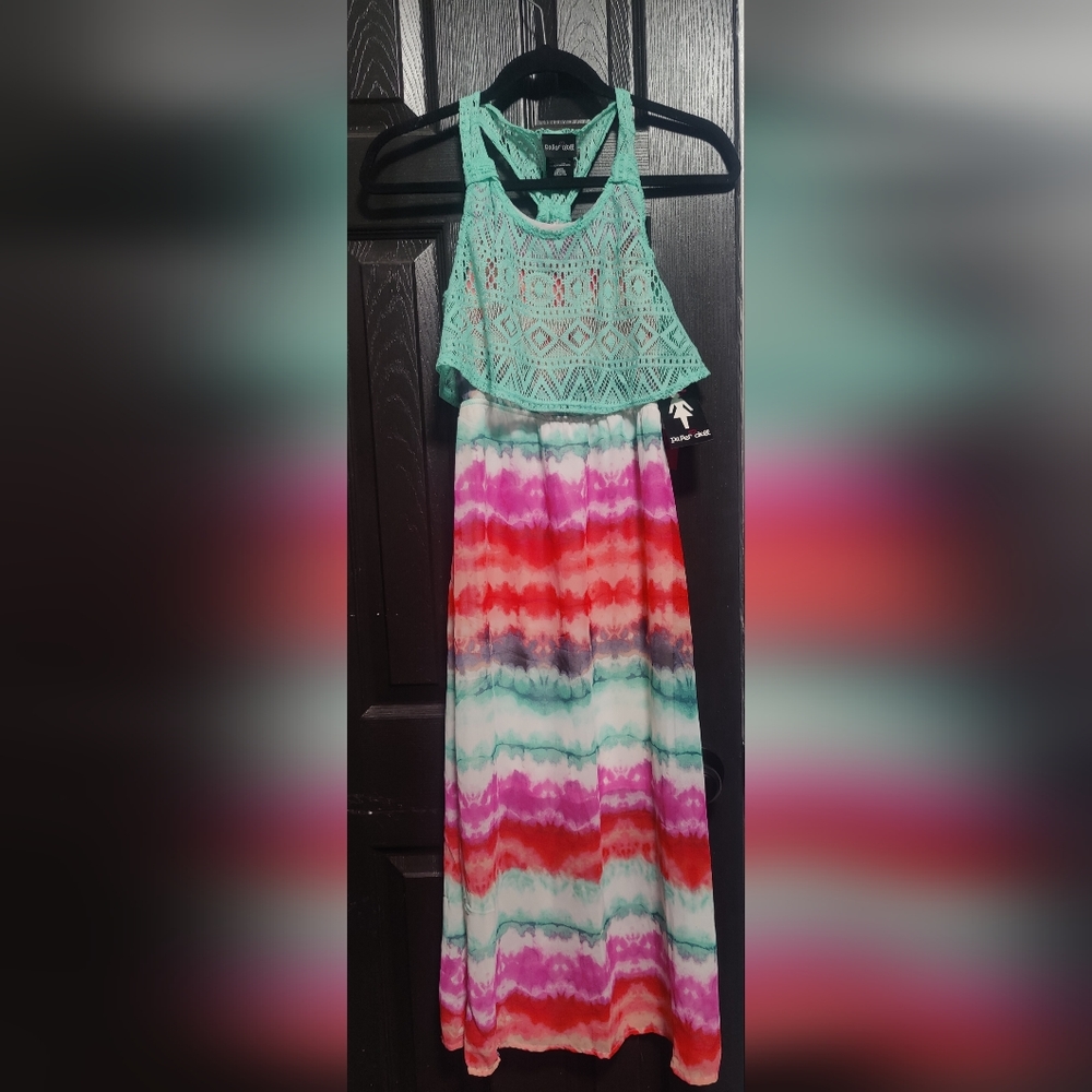 Dress - Picture 2 of 3
